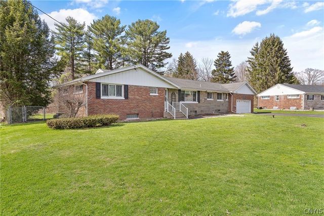 104 Tolbert Dr, Clay, NY 13212