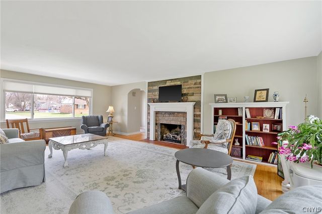104 Tolbert Dr, Clay, NY 13212