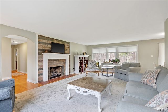 104 Tolbert Dr, Clay, NY 13212
