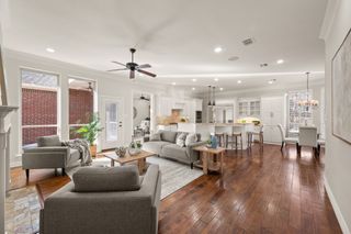 2709 Mesquite Lane, Grapevine, TX 76051