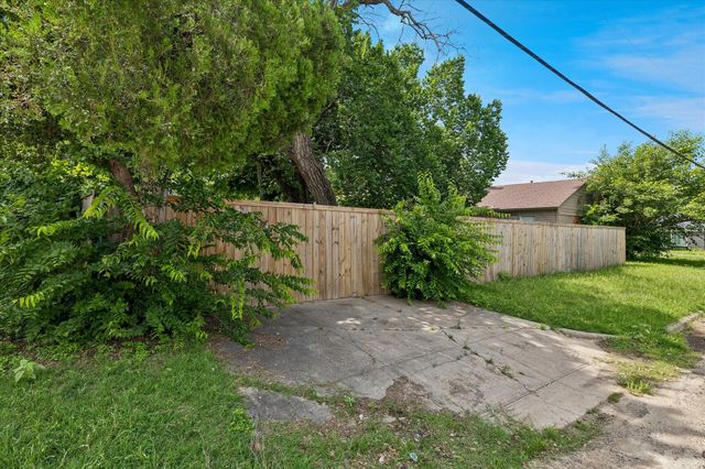 5142 N Hall Street, Dallas, TX 75235