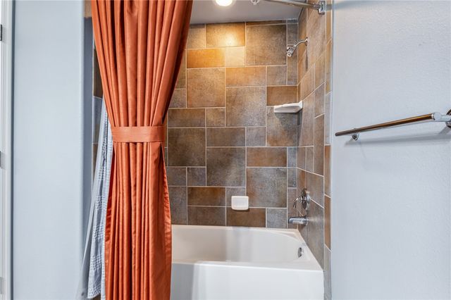 251 Moser Avenue 208, Bullhead City, AZ 86429