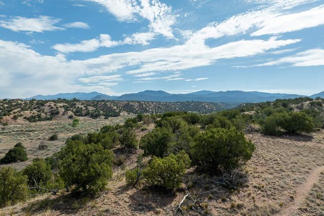 245 Arroyo Hondo Trail, Santa Fe, NM 87508