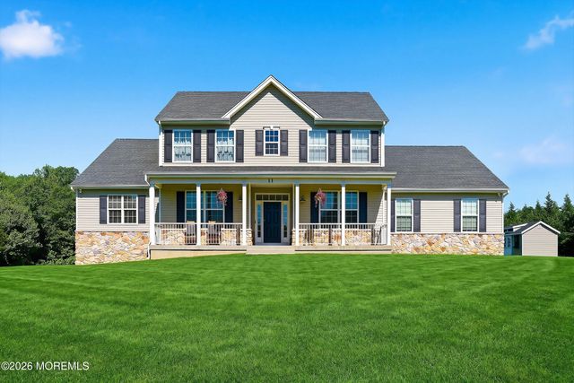 11 Rolling Meadows Court, Cream Ridge, NJ 08514