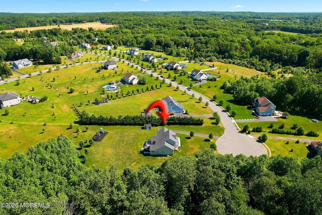 11 Rolling Meadows Court, Cream Ridge, NJ 08514