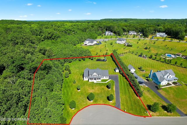 11 Rolling Meadows Court, Cream Ridge, NJ 08514