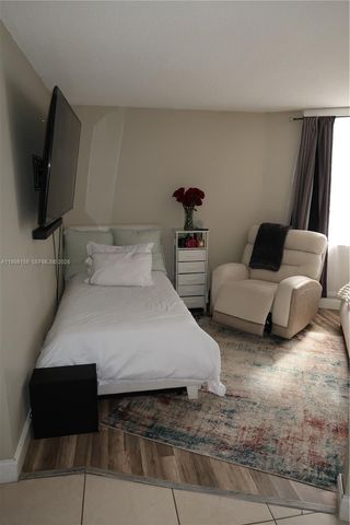 1913 S Ocean Dr 300, Hallandale Beach, FL 33009