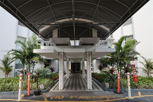 1913 S Ocean Dr 300, Hallandale Beach, FL 33009