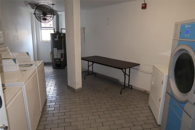 1913 S Ocean Dr 300, Hallandale Beach, FL 33009