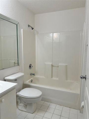 18388 NW 75th Psge 2603, Hialeah, FL 33015