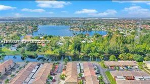 18388 NW 75th Psge 2603, Hialeah, FL 33015