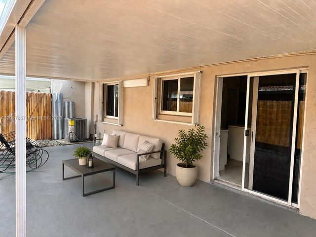 18388 NW 75th Psge 2603, Hialeah, FL 33015