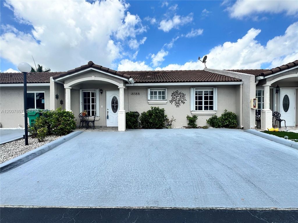 18388 NW 75th Psge 2603, Hialeah, FL 33015