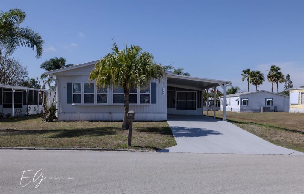 260 Camino Del Rio, Port St. Lucie, FL 34952