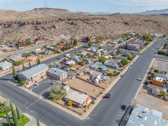 507 E Oak Street, Kingman, AZ 86401