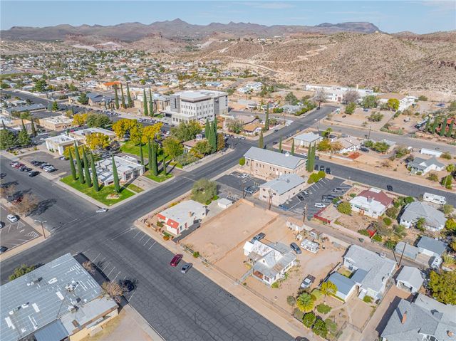 507 E Oak Street, Kingman, AZ 86401