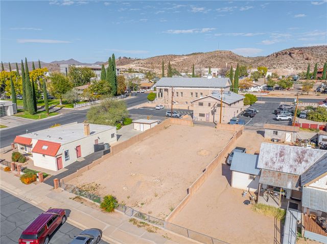 507 E Oak Street, Kingman, AZ 86401