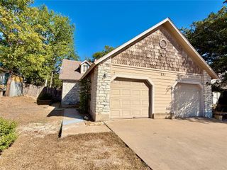 531 Cutty TRL A, Lakeway, TX 78734