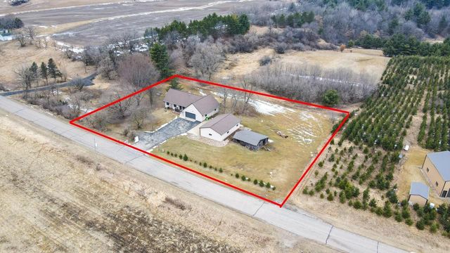 E2972 GRANITE QUARRY ROAD, Waupaca, WI 54981