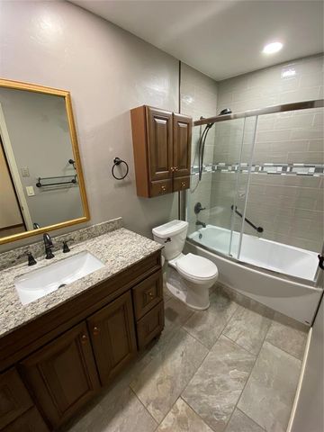 501 N 5th Street, Noble, OK 73068