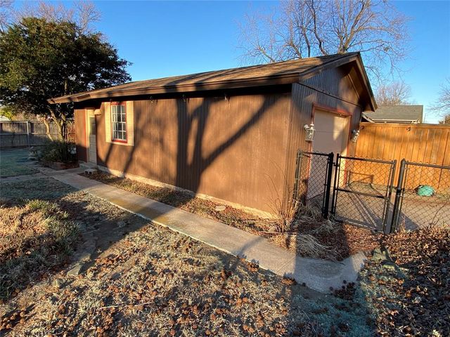 501 N 5th Street, Noble, OK 73068