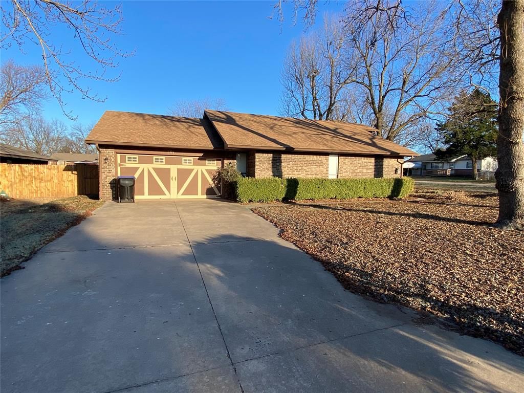 501 N 5th Street, Noble, OK 73068