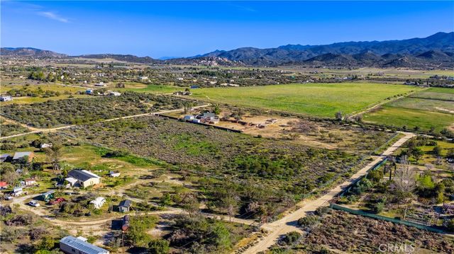 1 Apple Road, Anza, CA 92539