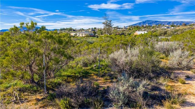 1 Apple Road, Anza, CA 92539