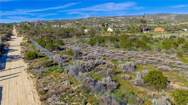 1 Apple Road, Anza, CA 92539