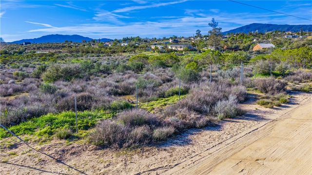 1 Apple Road, Anza, CA 92539