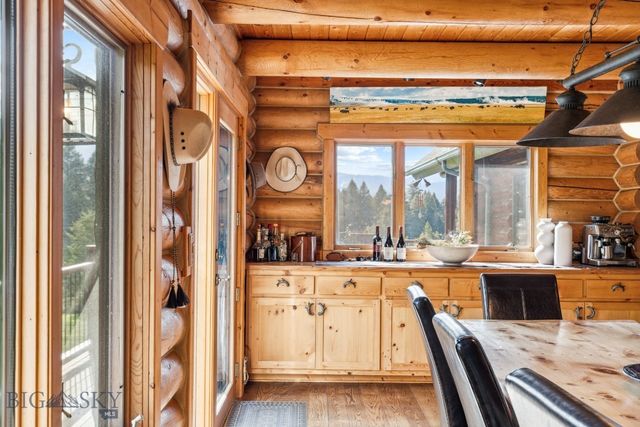 238 Great Gray Hollow, Gallatin Gateway, MT 59730