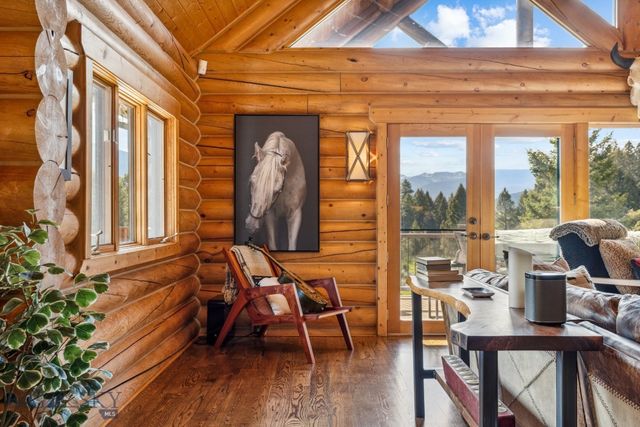 238 Great Gray Hollow, Gallatin Gateway, MT 59730