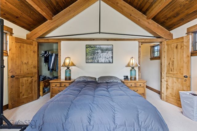 238 Great Gray Hollow, Gallatin Gateway, MT 59730