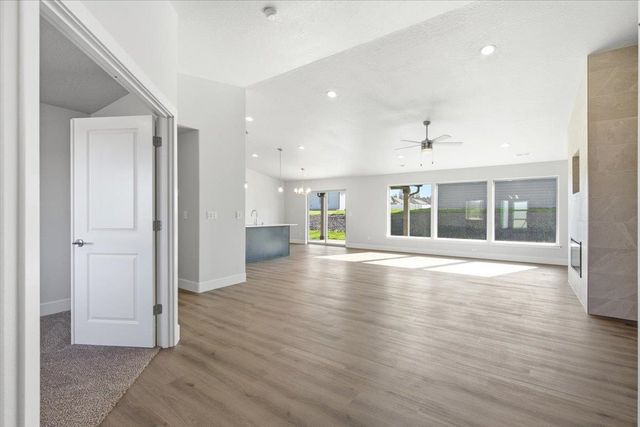 34300 N Short Rd, Deer Park, WA 99006