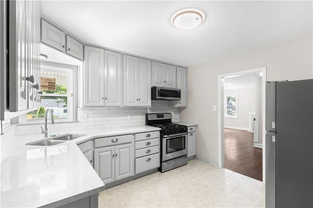 5706 Walmer Street, Mission, KS 66202