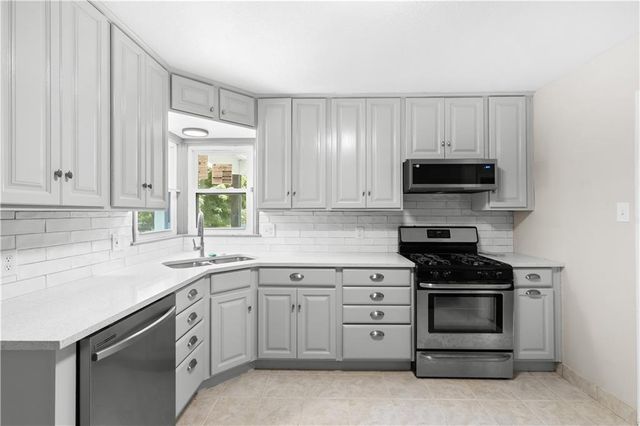 5706 Walmer Street, Mission, KS 66202