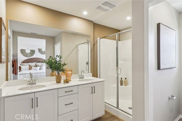 15563 April Dawn Way 2, Fontana, CA 92336