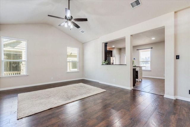 711 Heritage Springs TRL, Round Rock, TX 78664