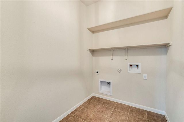 711 Heritage Springs TRL, Round Rock, TX 78664