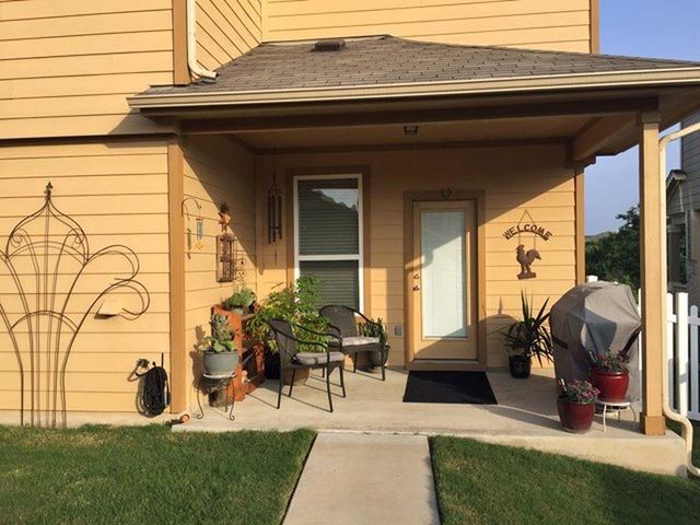 711 Heritage Springs TRL, Round Rock, TX 78664