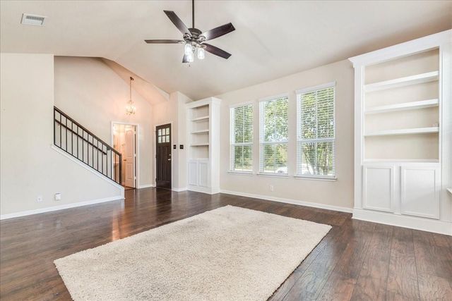 711 Heritage Springs TRL, Round Rock, TX 78664