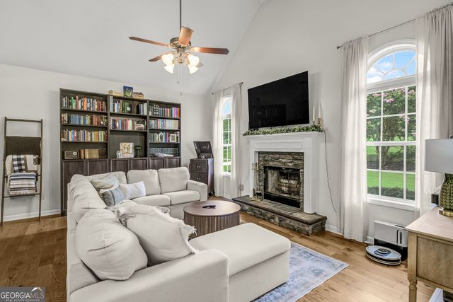 20 Walton Woods Court, Newnan, GA 30263