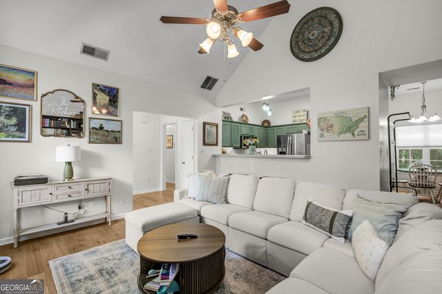 20 Walton Woods Court, Newnan, GA 30263