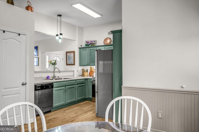 20 Walton Woods Court, Newnan, GA 30263