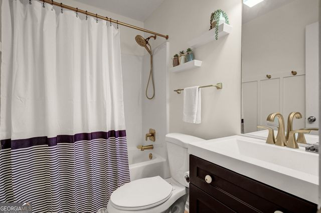 20 Walton Woods Court, Newnan, GA 30263