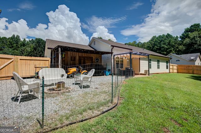 20 Walton Woods Court, Newnan, GA 30263