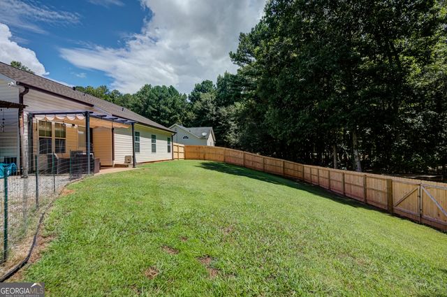 20 Walton Woods Court, Newnan, GA 30263