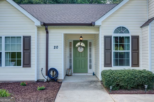 20 Walton Woods Court, Newnan, GA 30263