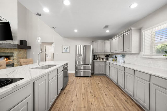 113 Cinch Buckle Ranch Road, Trinidad, TX 75163