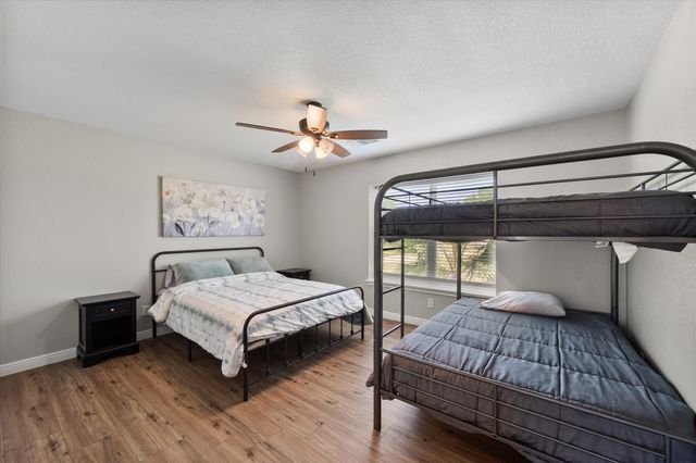 113 Cinch Buckle Ranch Road, Trinidad, TX 75163